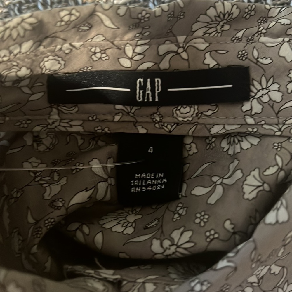 Gap Button Up Shirt - Picture 4 of 4